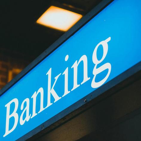 Debanking: Wie die Diskriminierung durch Banken Geschäftsmodelle gefährdet